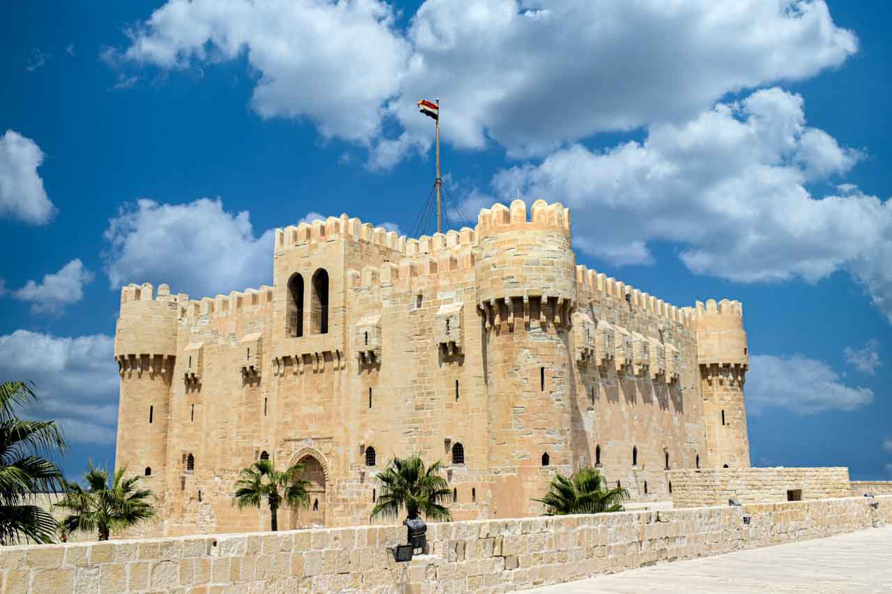 Forte da cidadela de Alexandria, cidade ao norte do Egito, no mar mediterrâneo